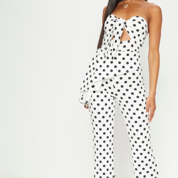 PrettyLittleThings - Picture 1 of 3